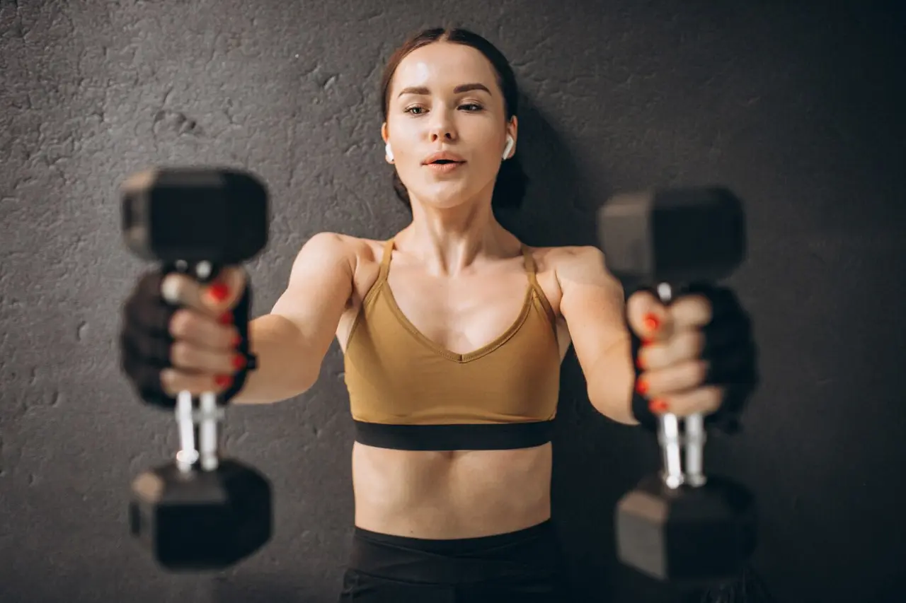 girl in fitness